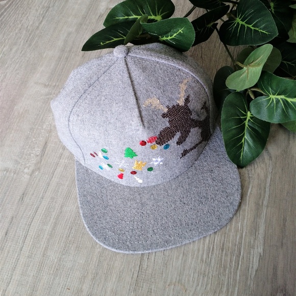 Other - NWOT Christmas reindeer embroidered wool hat